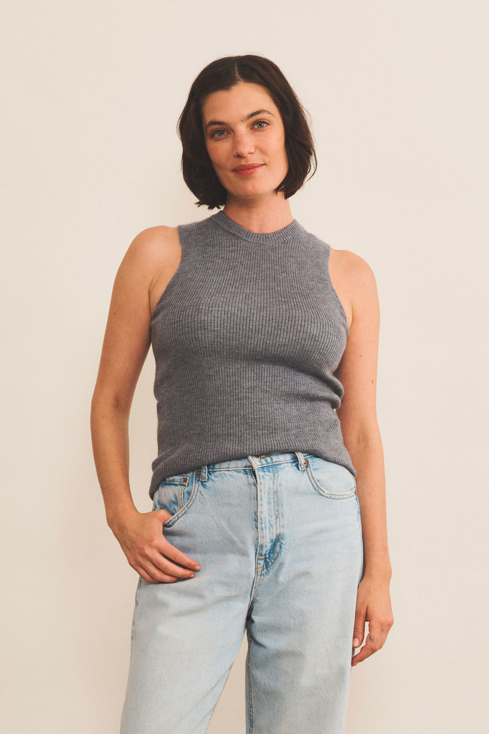 Ribbed cashmere tank top women grey - front view | Amanda | Linnea Lund