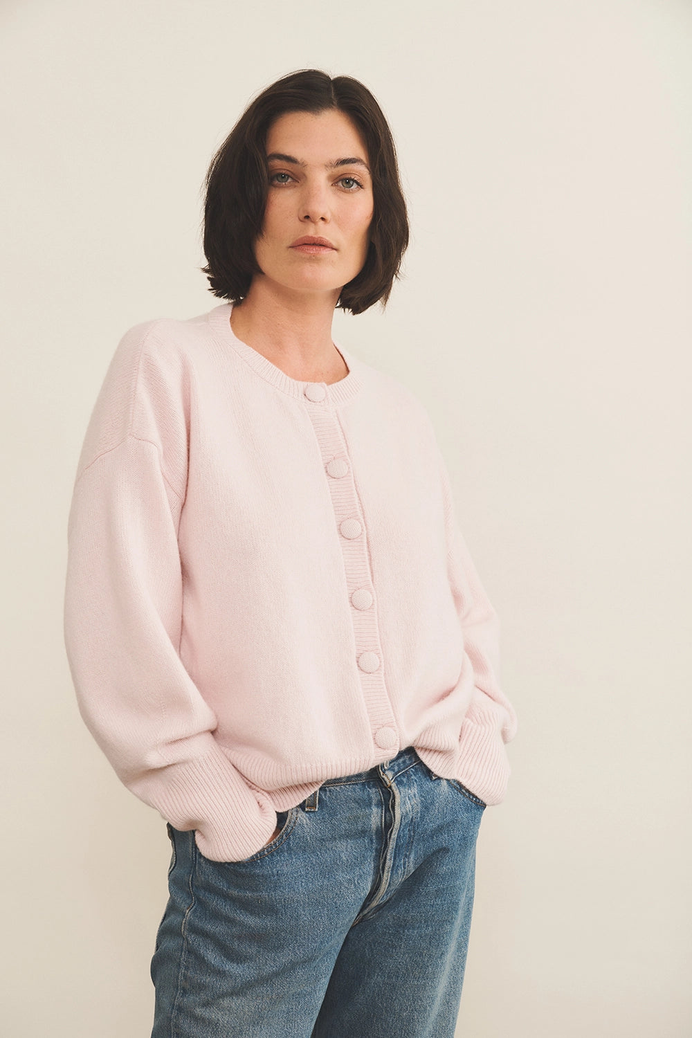 Cashmere cardigan women pale pink - front view | Gabriella | Linnea Lund