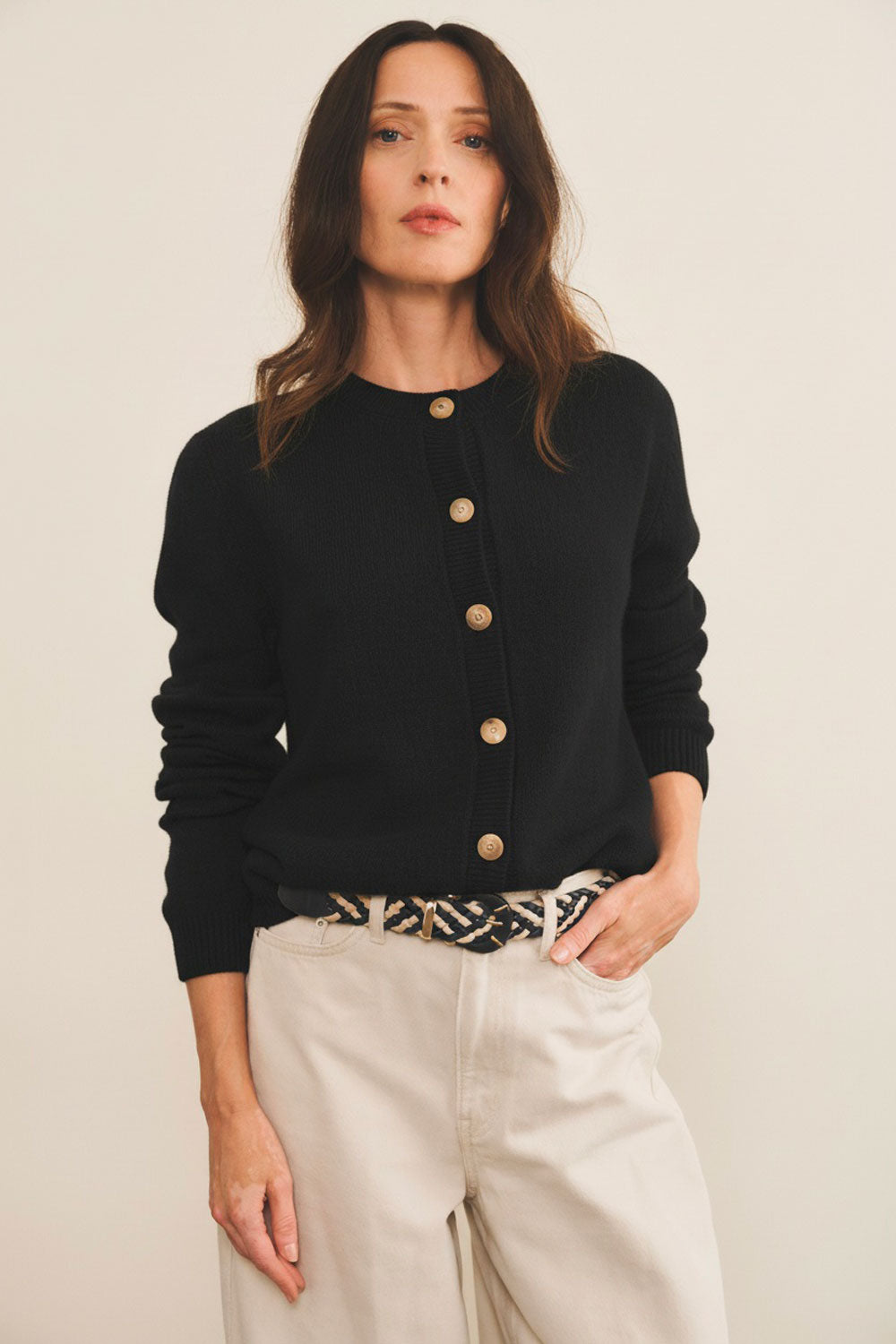 Black women cashmere cardigan - front view | Greta | Linnea Lund