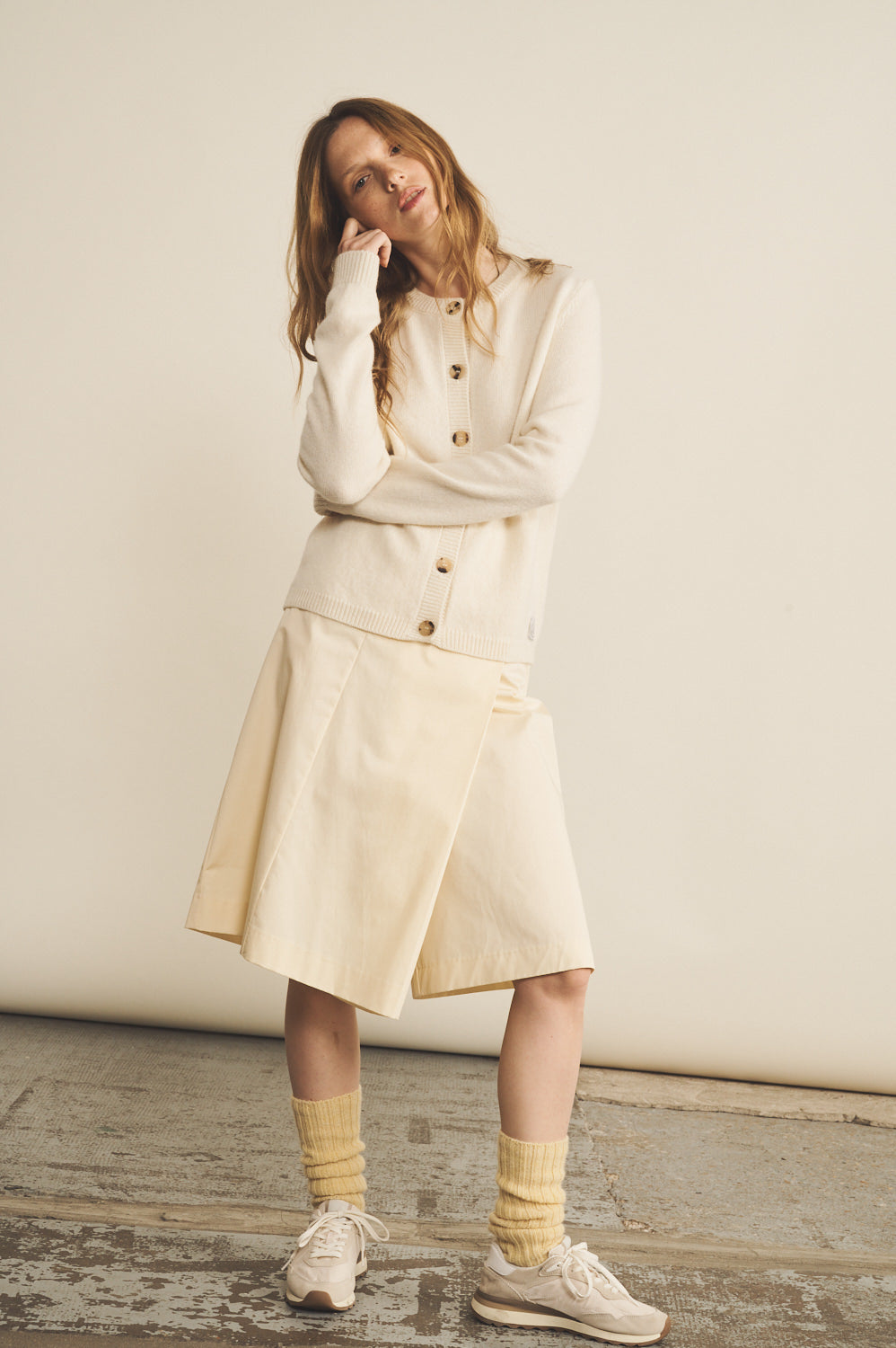 White women cashmere cardigan - look | Greta | Linnea Lund 
