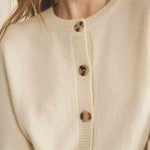 White women cashmere cardigan - focus fabric | Greta | Linnea Lund 