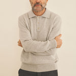 Light grey men cashmere sweater - front view | Ralph | Linnea Lund