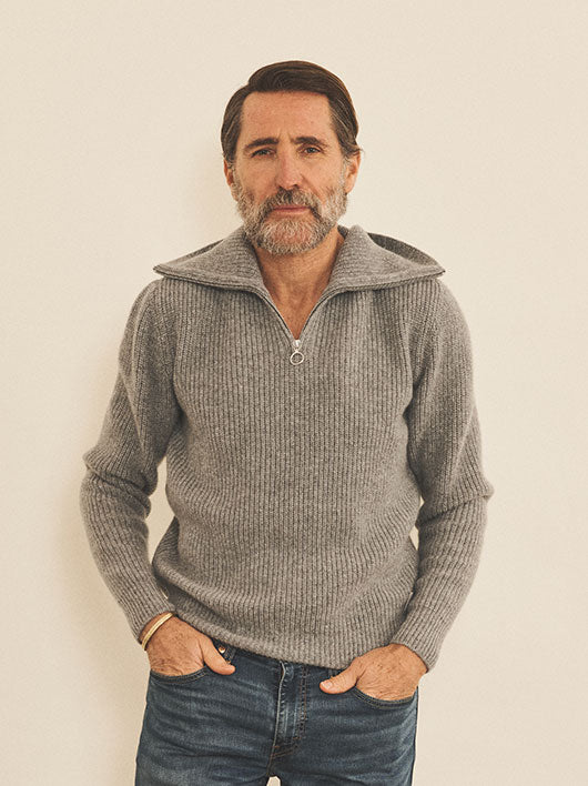 Grey men cashmere sweater - front view | Sam | Linnea Lund