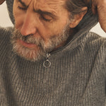 Grey men cashmere sweater - focus fabric | Sam | Linnea Lund