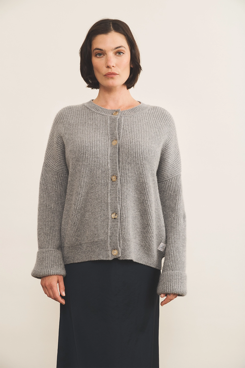 Grey cashmere cardigan women - front | Carole | Linnea Lund