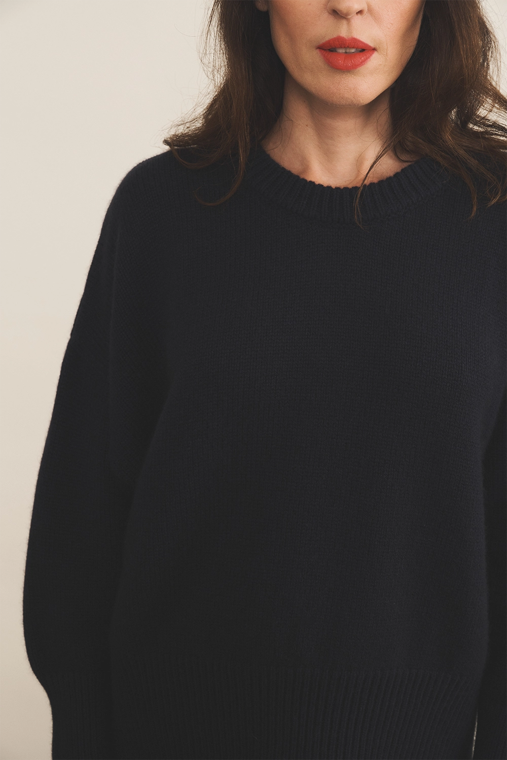 dark blue cashmere sweater women - focus| Francesca | Linnea Lund