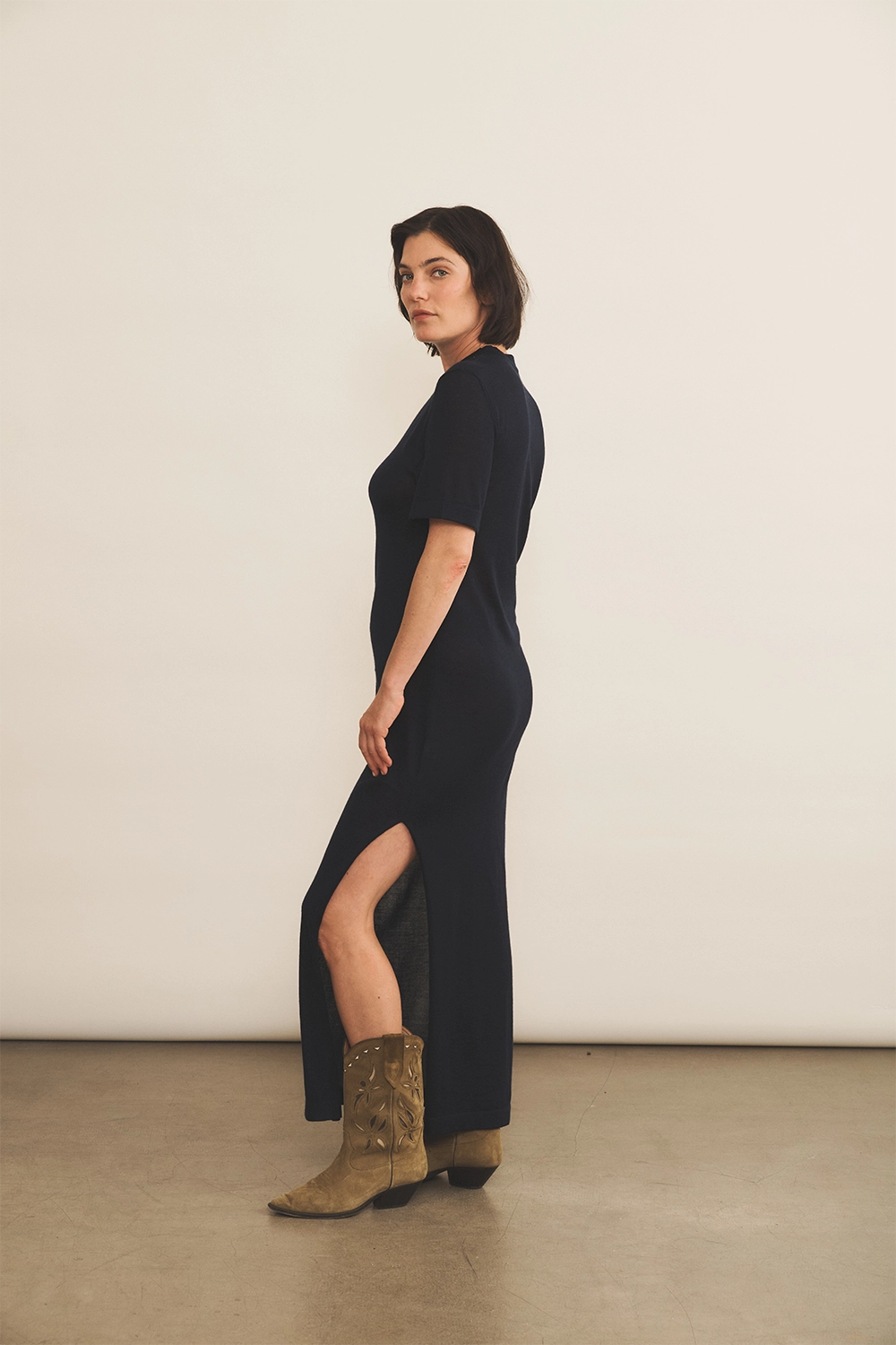 dark blue cashmere dress women - side view | Juliana | Linnea Lund