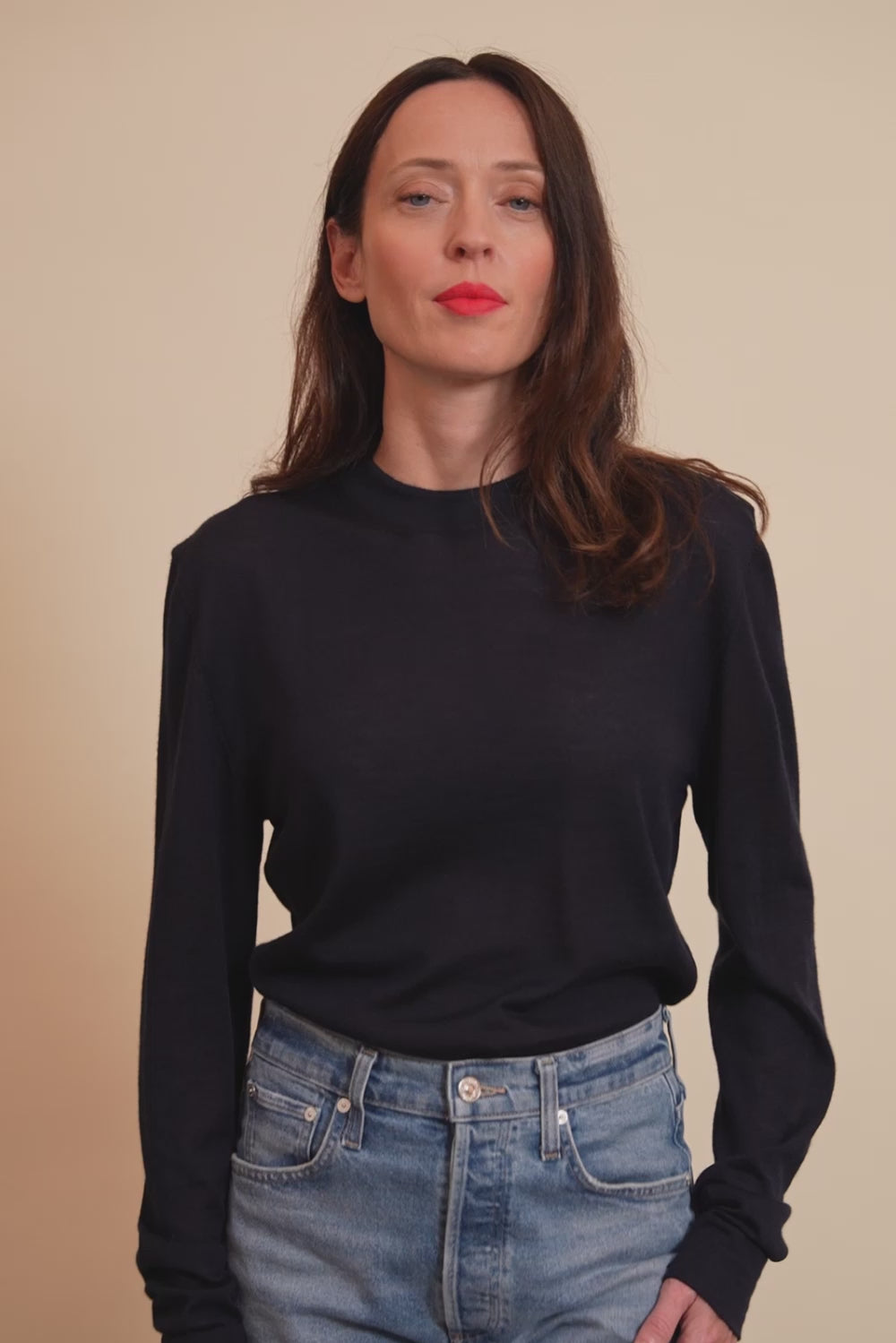 dark blue cashmere sweater women - video | Marcel | Linnea Lund