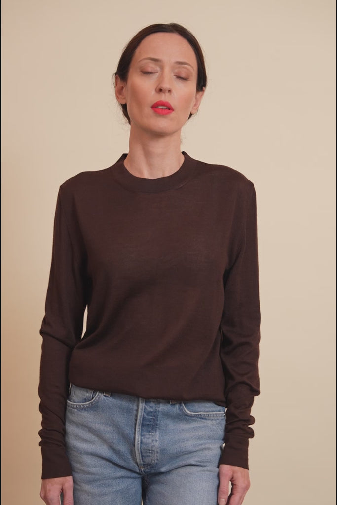 brown chocolate color cashmere tee shirt women - video | Marcel | Linnea Lund