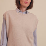 White cashmere sleeveless cardigan women - video | Berit | Linnea Lund