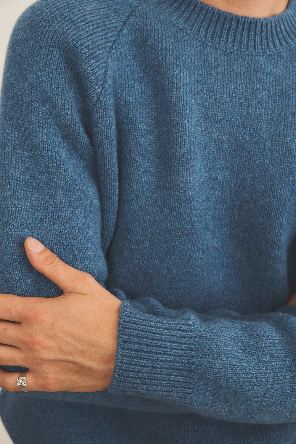 Blue denim cashmere sweater men - focus view | Sergio | Linnea Lund