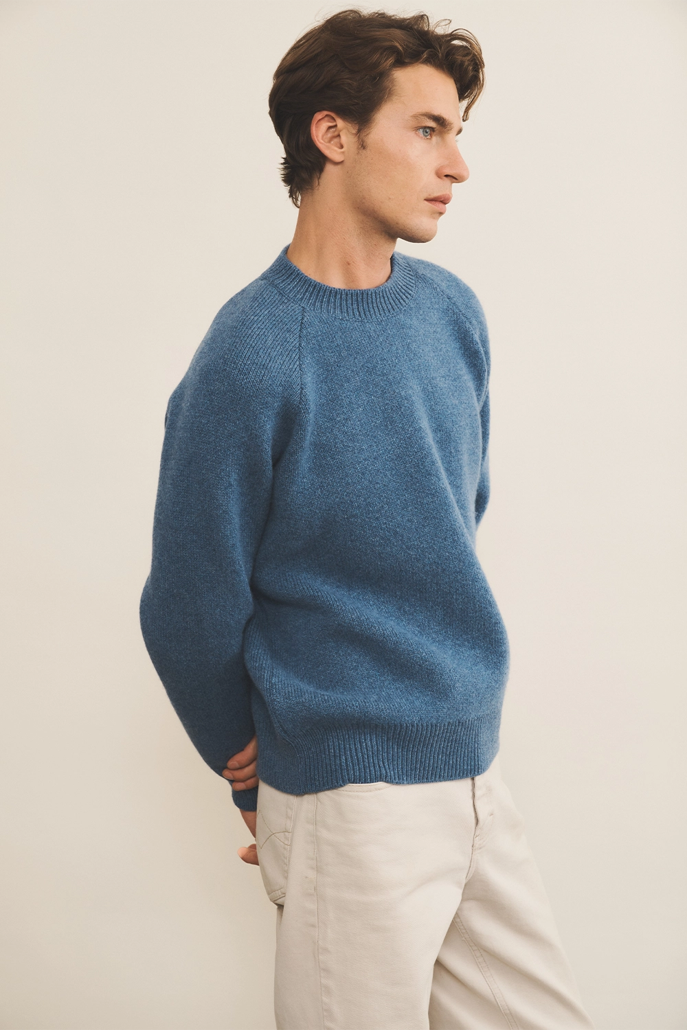 Blue denim cashmere sweater men - side view | Sergio | Linnea Lund