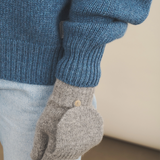 Grey cashmere mittens women - front | Vantar | Linnea Lund